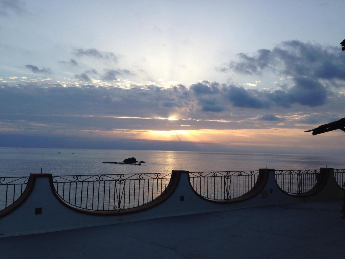 Hotel Umberto A Mare Forio di Ischia エクステリア 写真
